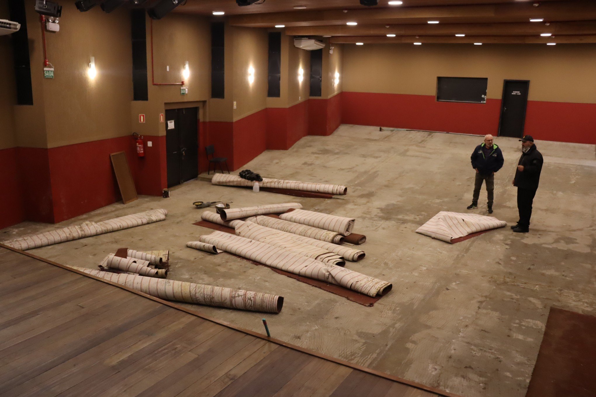 Teatro Municipal tambÃ©m foi atingido pela enchente