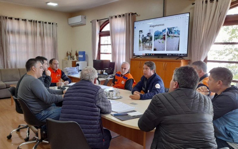 Equipes da Defesa Civil nacional e estadual visitam Canela