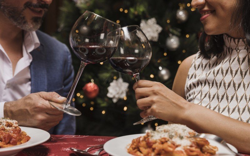 Confira 3 receitas românticas para tornar o jantar de Dia dos Namorados ainda mais único | abc+