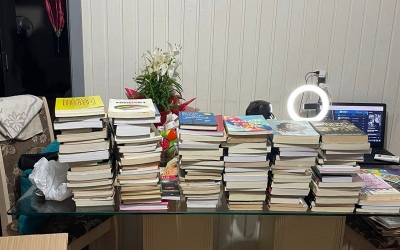 Livros arrecadados para São Sebastião do Caí