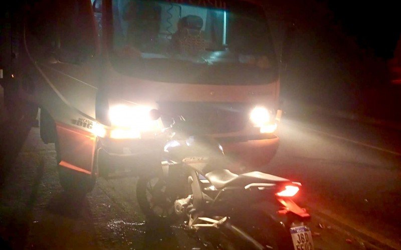 Acidente entre caminhão e moto na BR-116 | abc+