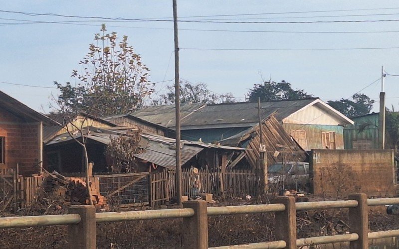 Cenários de destruição ainda impacta moradores do bairro Santo Afonso, em Novo Hamburgo