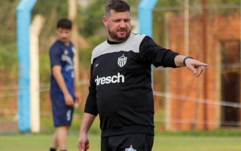 Técnico do Novo hamburgo, Lucas Isotton | abc+