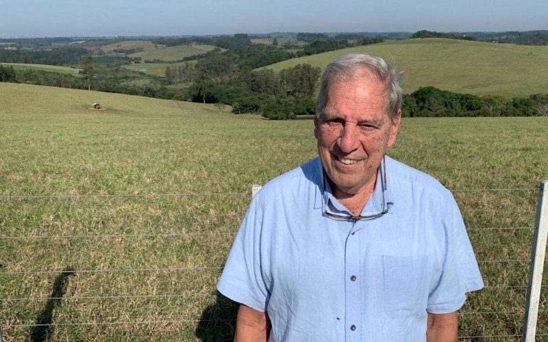 Comandante Nelson Riet na área prevista para o Aeroporto 20 de Setembro, em Portão | abc+