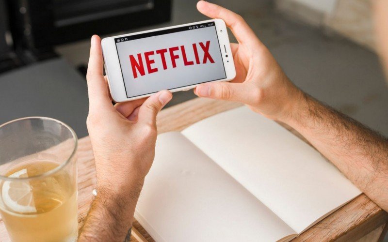 Netflix fará filme de livro do Paulo Coelho | abc+