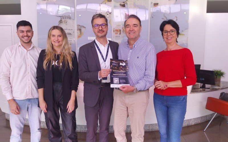 Douglas Brito, Larissa Schneider, Gabriel Thomas, Carlos Eduardo Gusmão e Kitty Schmitt | abc+