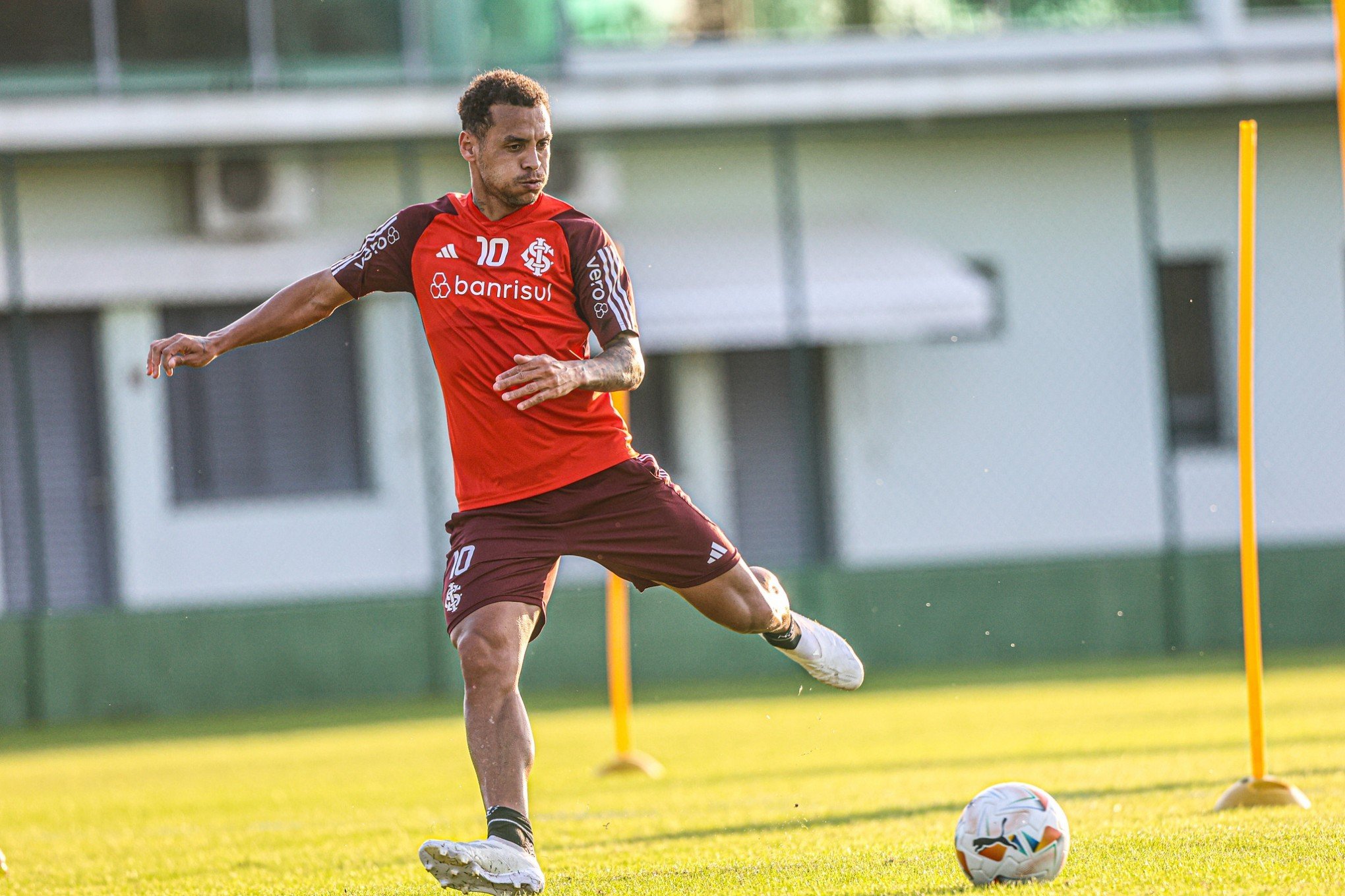 Inter rejeita proposta de time norte-americano por Alan Patrick; veja os valores