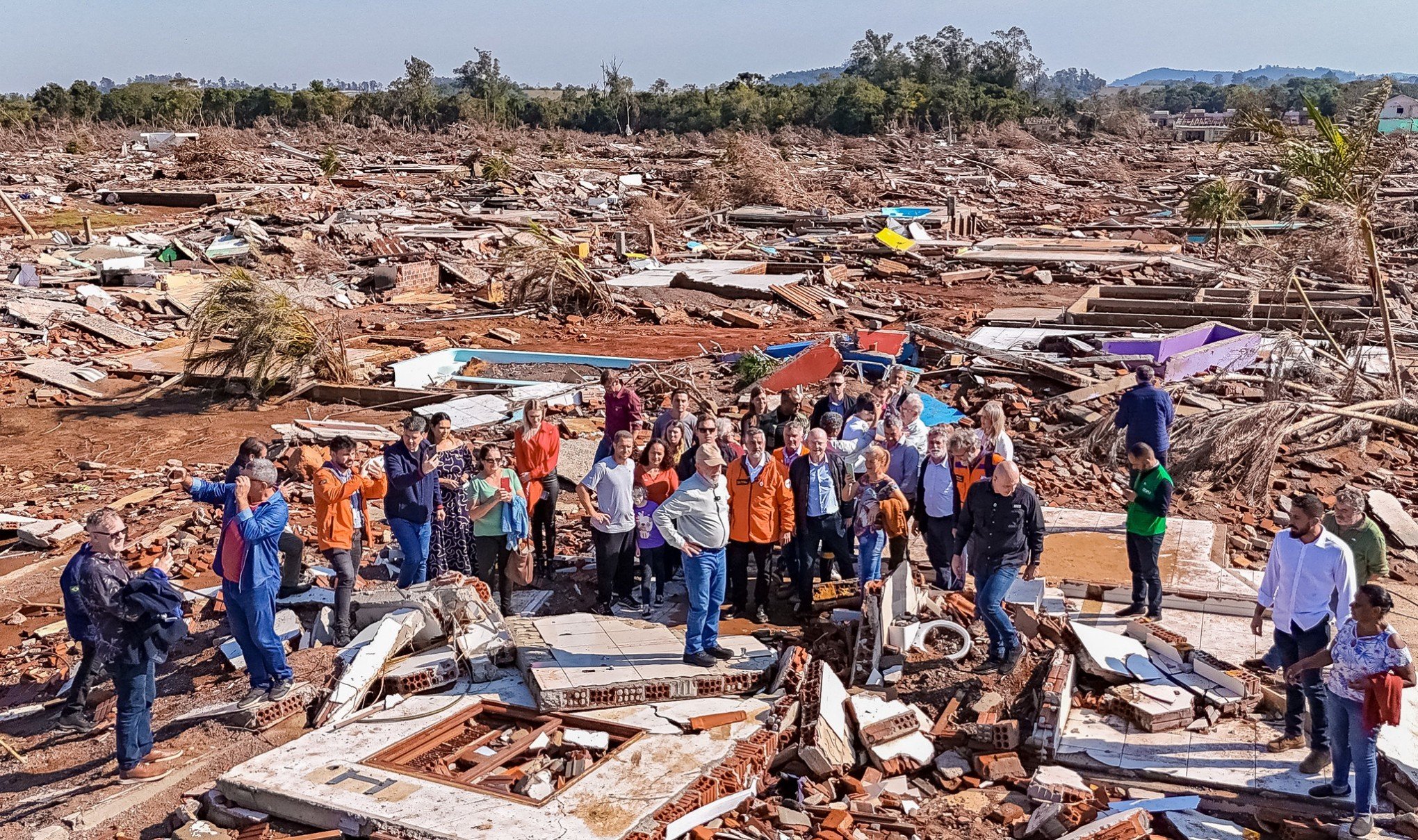 "Não há uma solução para habitação única para o RS", diz Jader Filho