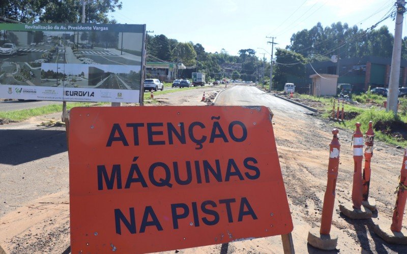 Obra na Avenida Presidente Vargas é uma das maiores da história da cidade