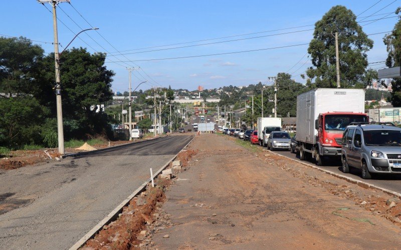 Projeto prevê asfalto novo nos dois sentidos da via, rotatórias, canteiro central, ciclovia, pista de caminhada e nova iluminação