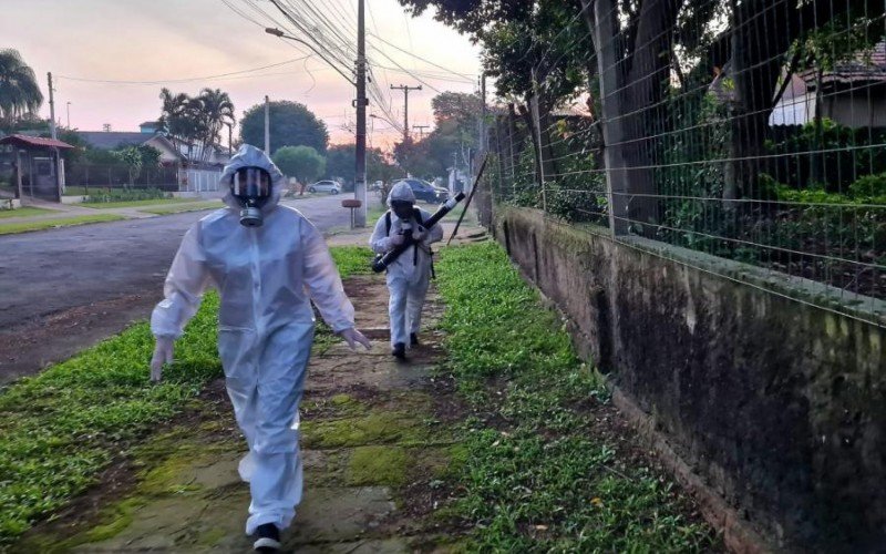 Municípios aplicam inseticida para ajudar no combate à dengue | abc+