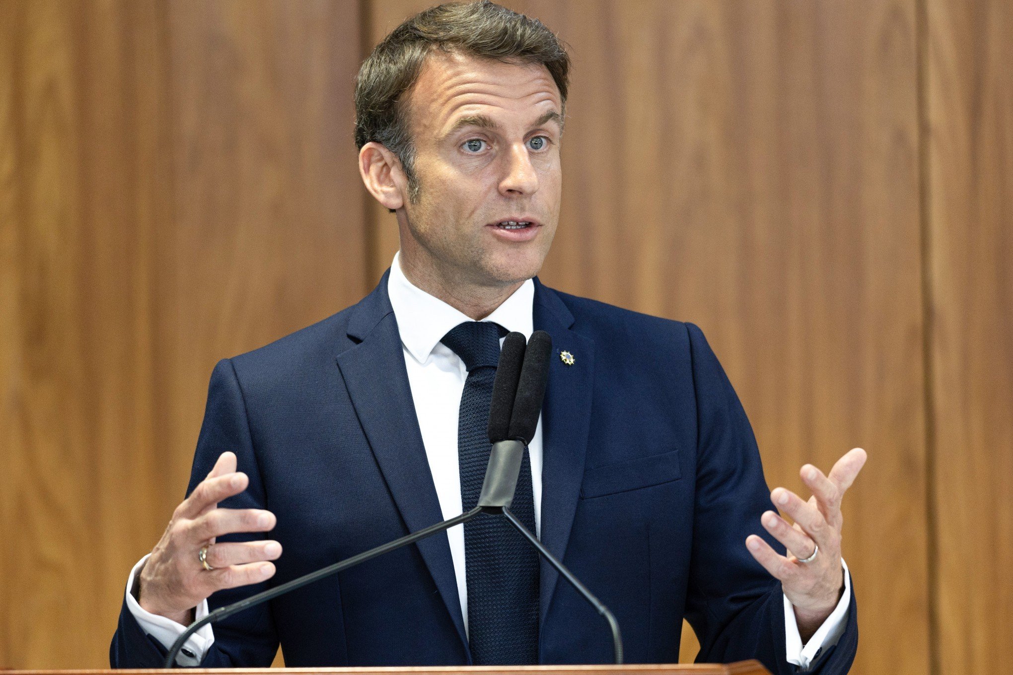 Macron convoca eleições legislativas, após reconhecer derrota nas eleições da UE