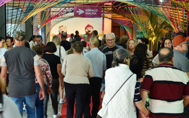 TRICOFEST: Mais de 10 mil pessoas visitam a feira no primeiro fim de semana