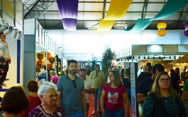 TRICOFEST: Mais de 10 mil pessoas visitam a feira no primeiro fim de semana