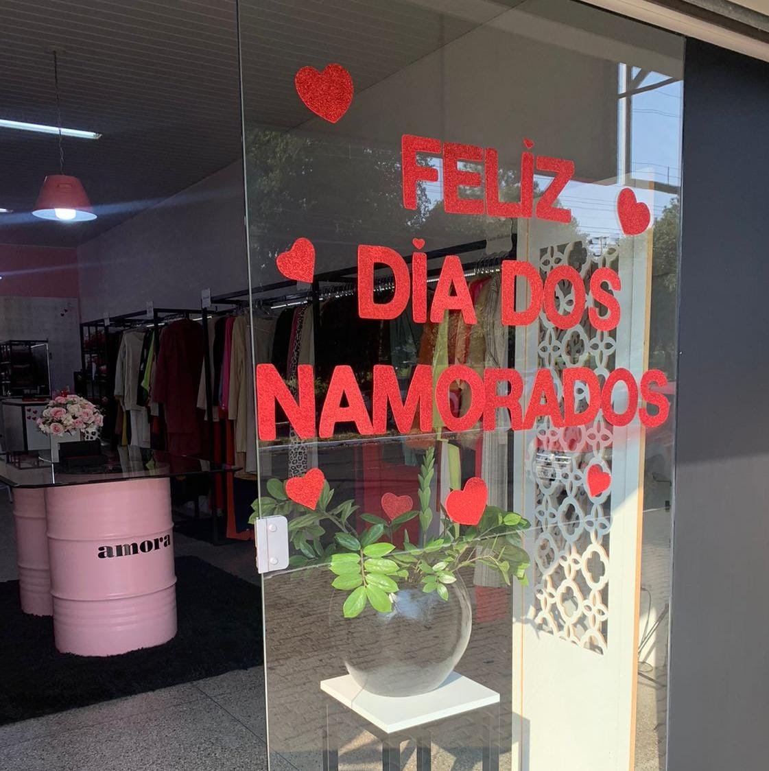 Empresas da região apostam no Dia dos Namorados para a retomada dos negócios após as enchentes