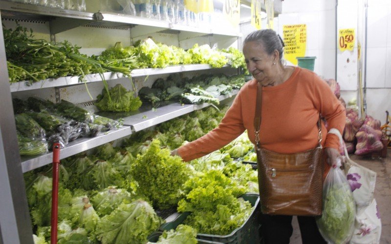 Laudelina Gomes cria estratégias para fugir da alta dos alimentos