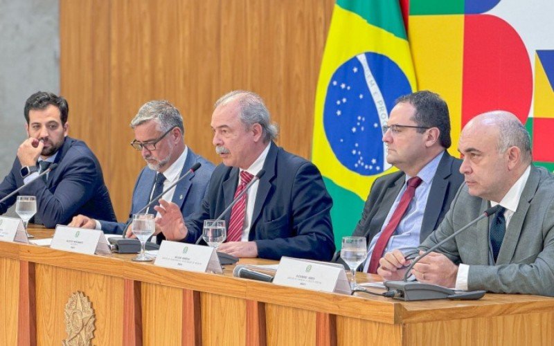 Anúncio das medidas disponíveis a partir desta terça foi feita pelo presidente do BNDES | abc+