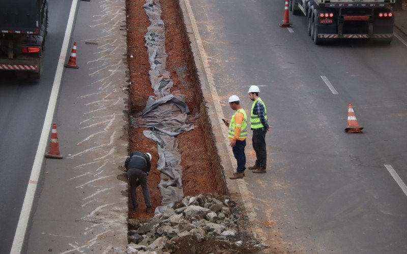 Obra de implementação da terceira faixa na BR-116 segue no trecho de Sapucaia do Sul | abc+