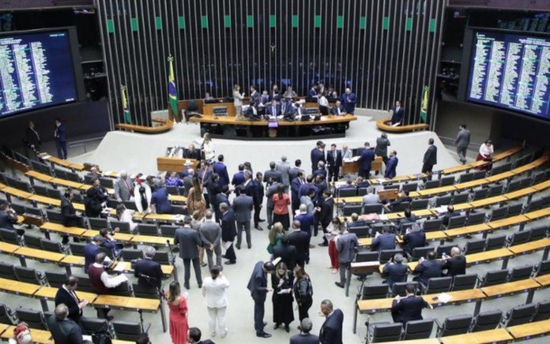 Proposta sobre deputados brigões na Câmara dos Deputados foi apresentada nesta terça-feira (11) | abc+