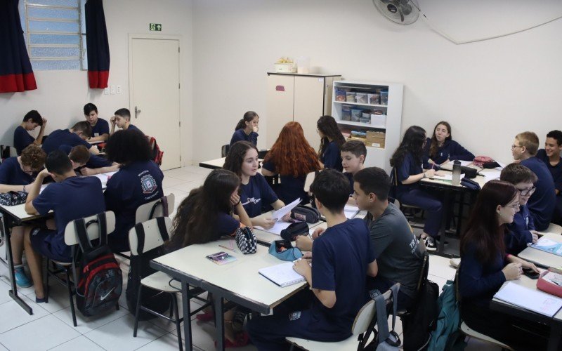 Alunos do 8º ano participam do Trilhas da Aprendizagem