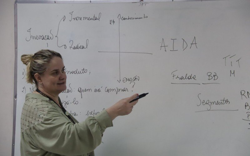 Professora Jaqueline Morbach