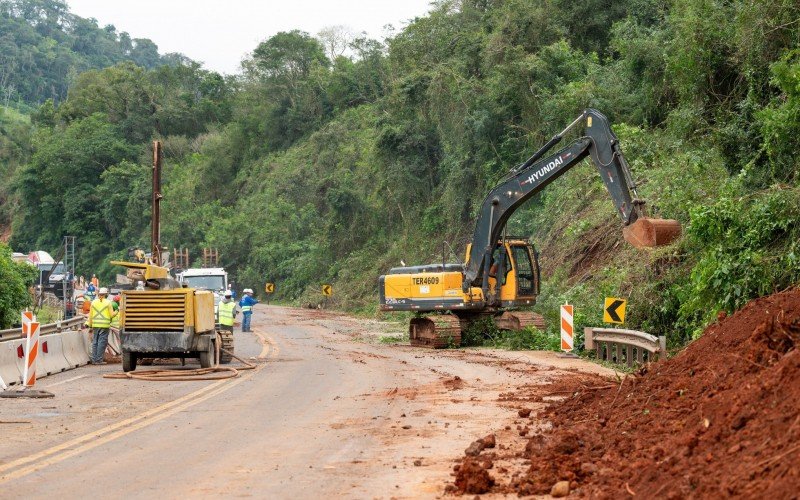 Reconstrução da BR-386