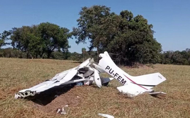Duas pessoas morrem em queda de avião em Mato Grosso | abc+