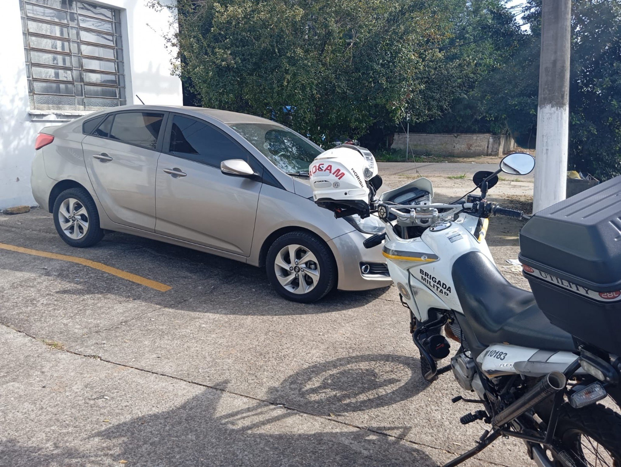 Homem com carro roubado tenta fugir de abordagem da BM mas acaba preso em São Leopoldo