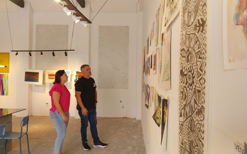 Obras de arte na Feira de Arte Solidária são vendidas entre 50 e 3 mil reais | abc+