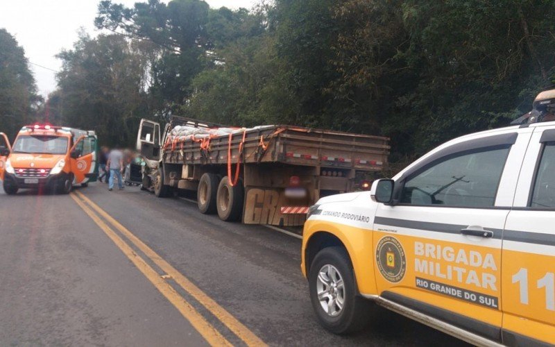 MORTE NO TRÂNSITO: Caminhão atinge carro próximo a praça de pedágio de Gramado | abc+