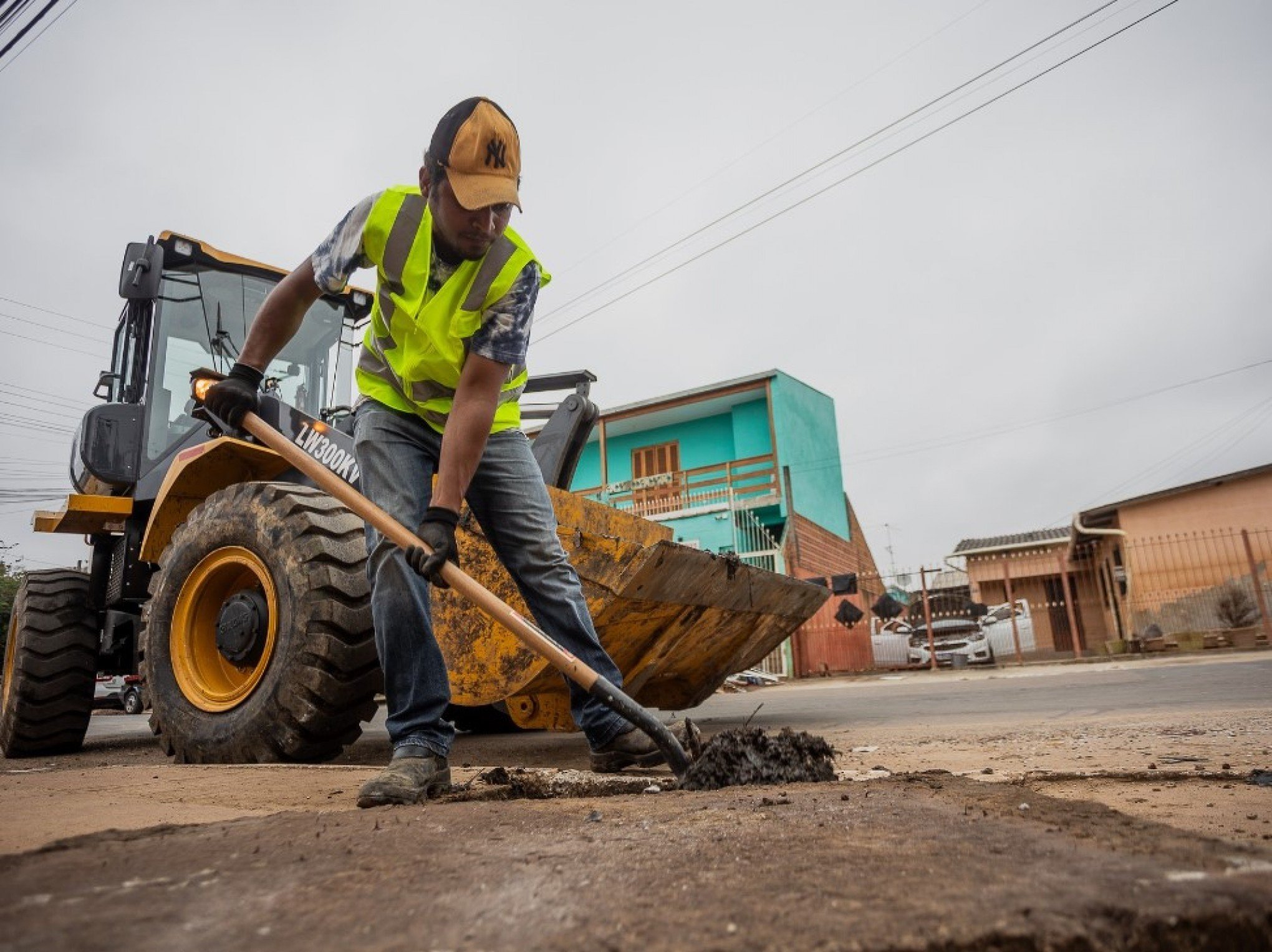 Prefeitura de Canoas coloca 24 equipes em trabalho de limpeza em áreas alagadiças