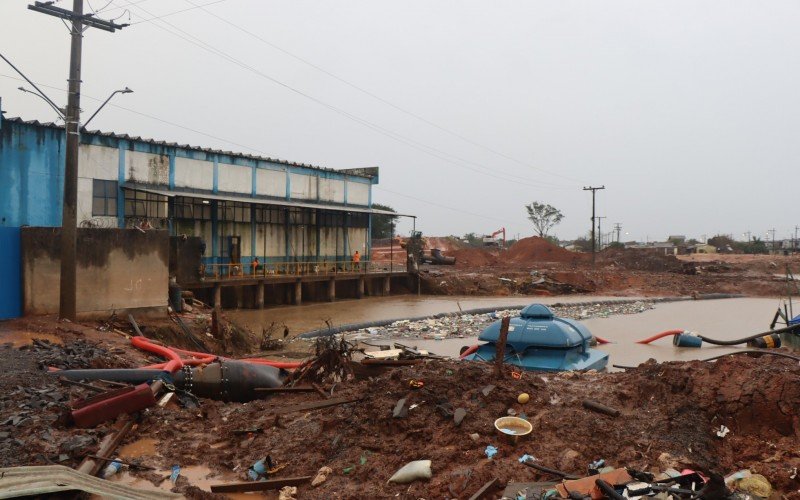 Moradores da Vila Palmeira monitoram Casa de Bombas