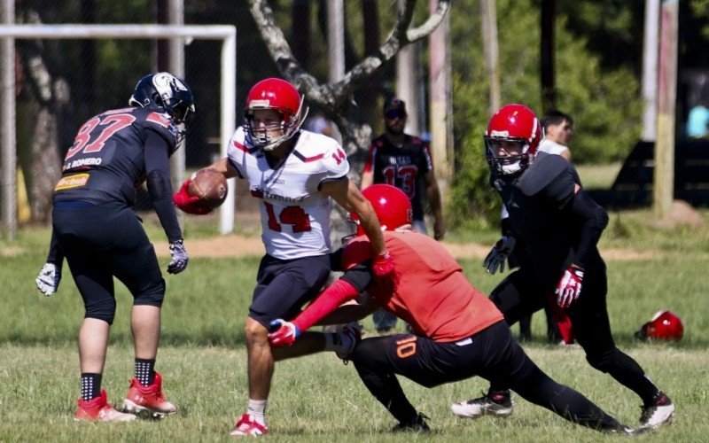 Atletas do Canoas Bulls irão atuar no Bravos FA ao lado dos antes rivais Pumpkins