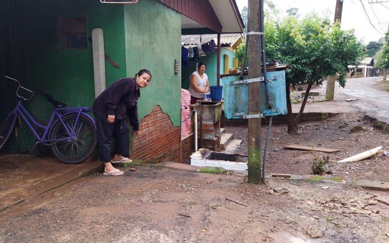  Tuane Oliveira, 33 anos, do bairro Asmut, em Três Coroas, envolveu-se na organização da casa.  | abc+