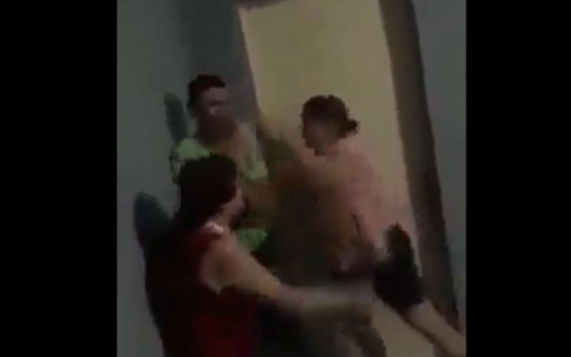 Vídeo de pastor traindo a esposa com a sogra circula pelas redes sociais | abc+