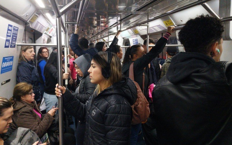 TRENSURB: Confira como está a operação dos trens na tarde desta terça-feira (8) | abc+