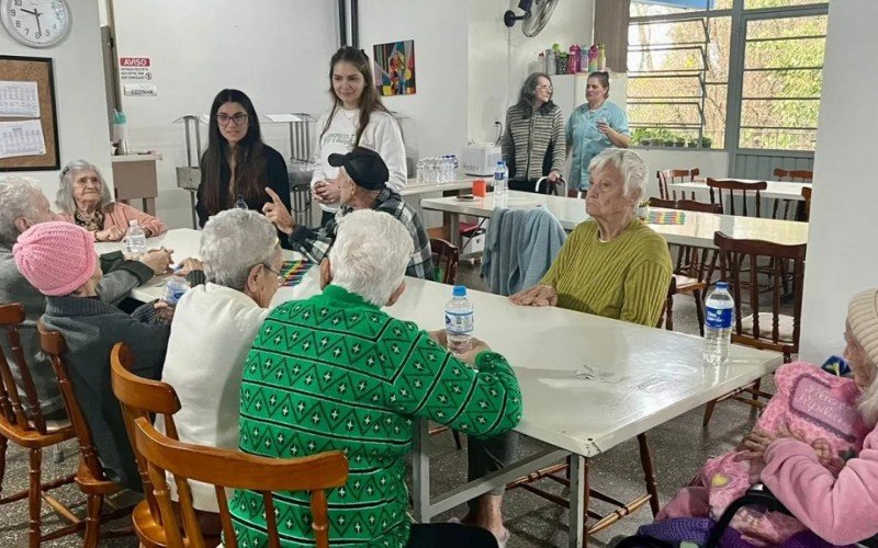 Ação de saúde no Lar São Vicente de Paula  | abc+