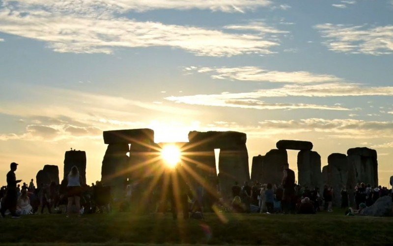 Solstício acontece com um grande alinhamento do Sol com Stonehenge | abc+