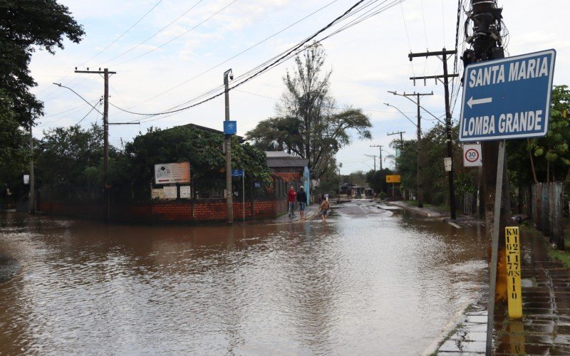 Rua Pio XII completamente inundada