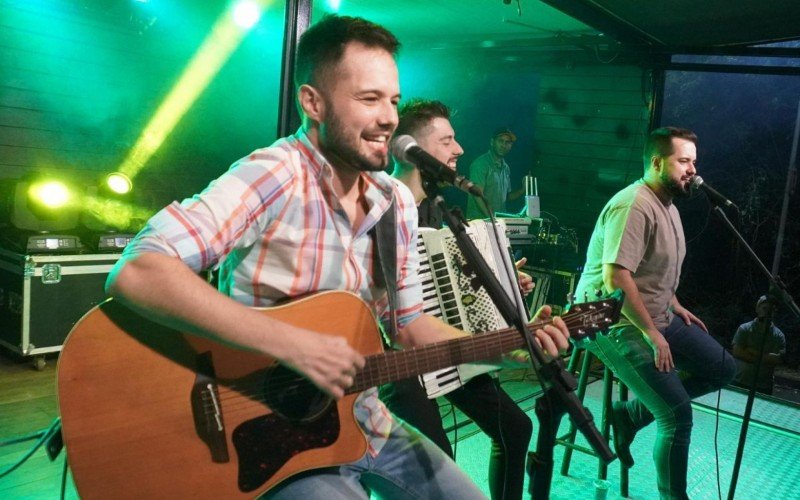 Arraiá Solidário em Novo Hamburgo no I Fashion Outlet - Show