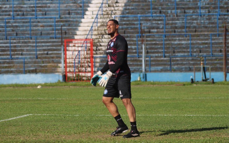 Goleiro Pablo fará sua estreia na meta do Índio Capilé | abc+