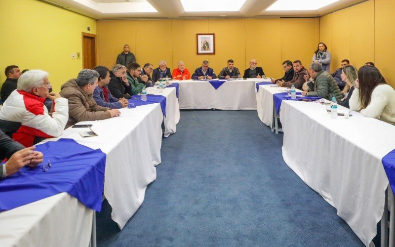 Prefeitos apresentaram as demandas em reunião com o ministro Paulo Pimenta | abc+