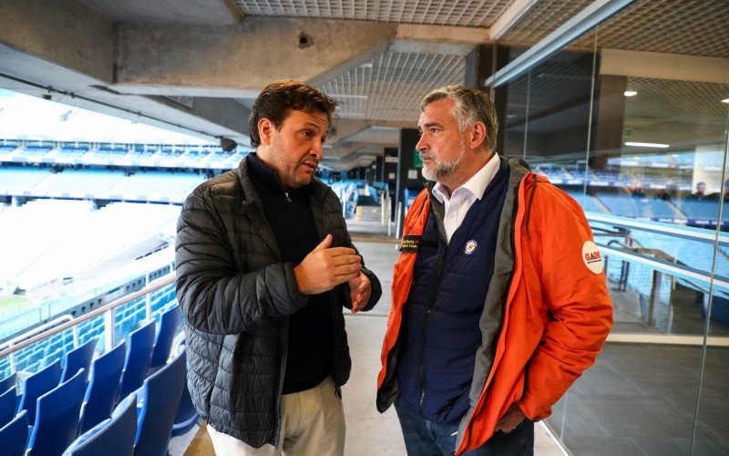 Presidente Alberto Guerra recebeu o ministro Paulo Pimenta na Arena do Grêmio para debater com outros órgãos sobre soluções para o entorno da Arena | abc+