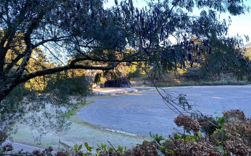 Geada em Gramado com frio intenso e temperaturas negativas