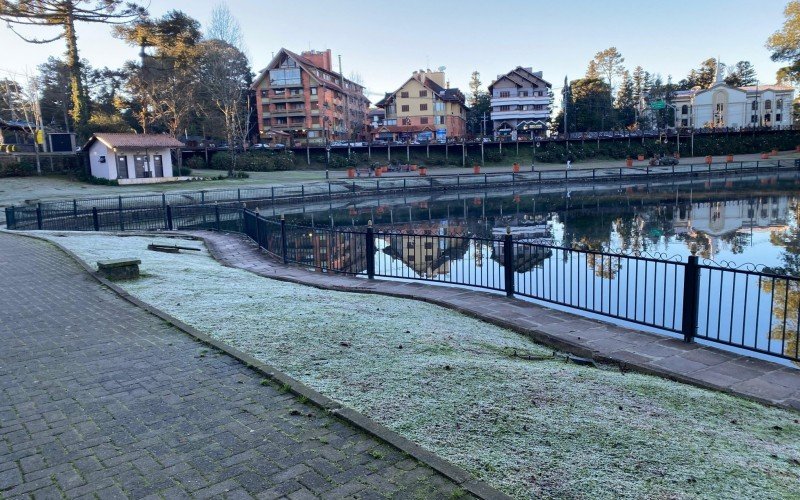 Geada em Gramado com frio intenso e temperaturas negativas