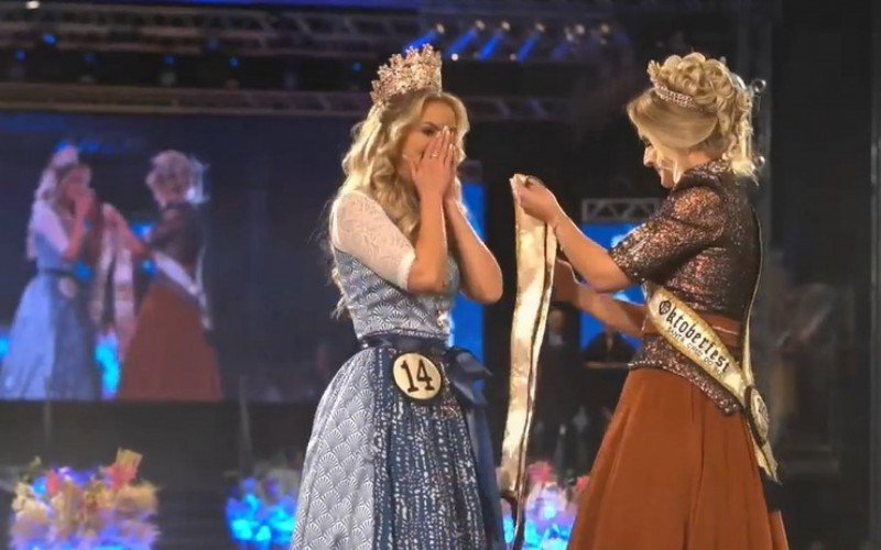 Tatiane Caroline Voese D'Ávila é a nova rainha da Oktoberfest de Santa Cruz do Sul | abc+