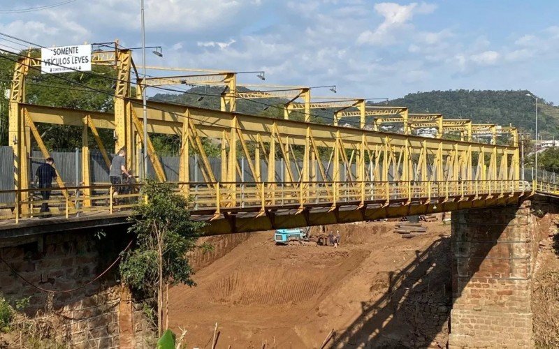 A partir de 15 de julho, a ponte de ferro ficará com trânsito de veículos bloqueado por conta da execução das obras | abc+