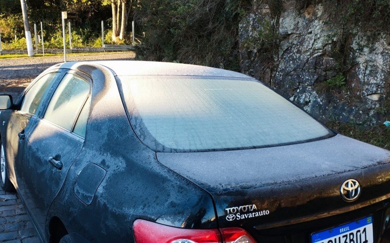 Frio congela a paisagem em São Francisco de Paula
