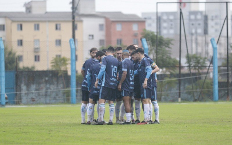 Atletas do Esporte Clube Novo Hamburgo reunidos | abc+