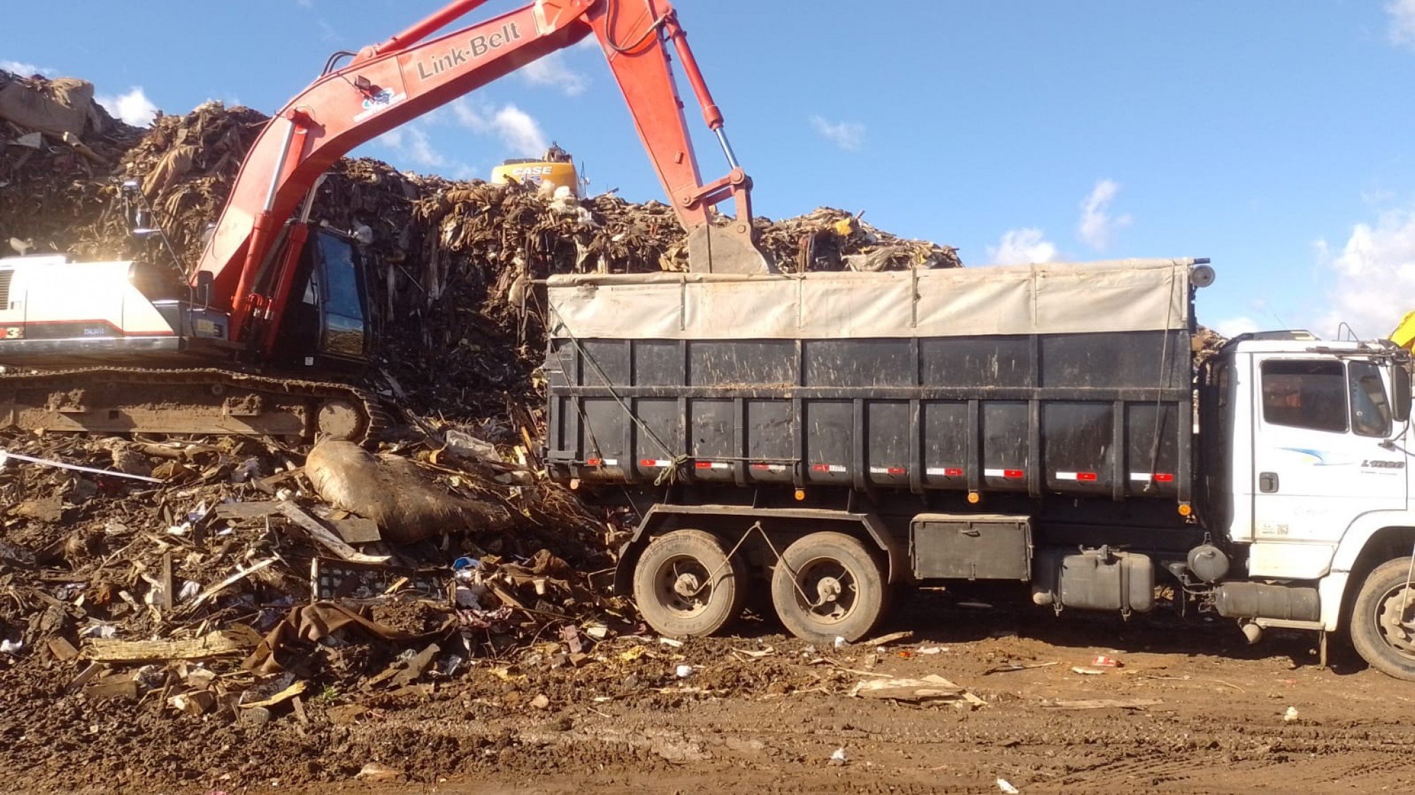 Quase 300 mil toneladas de resíduos já foram recolhidas durante a força-tarefa leopoldense